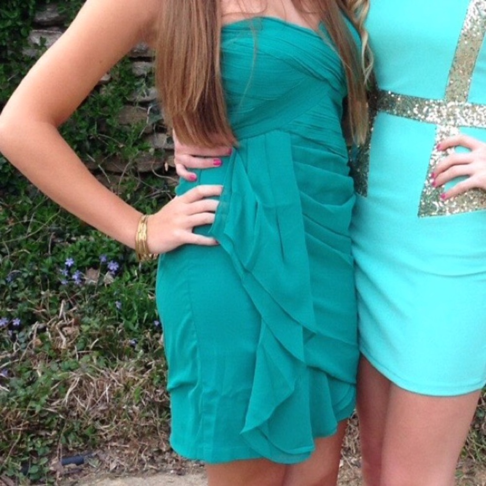 Green ruffle dress